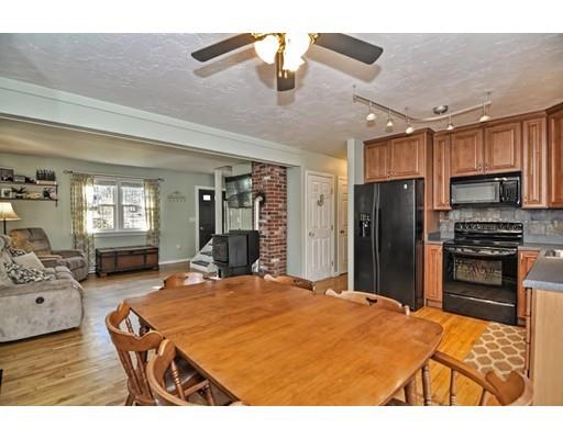 19 Camp Road Sturbridge, MA 01518 - Photo 5 of 30