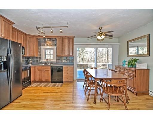 19 Camp Road Sturbridge, MA 01518 - Photo 6 of 30