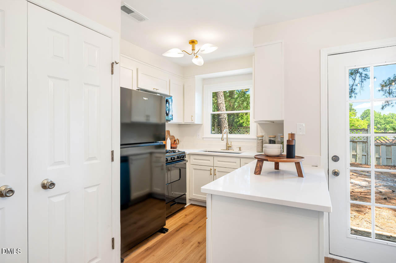 141 Jones Franklin Road, Unit C Raleigh, NC 27606 - Photo 12 of 25