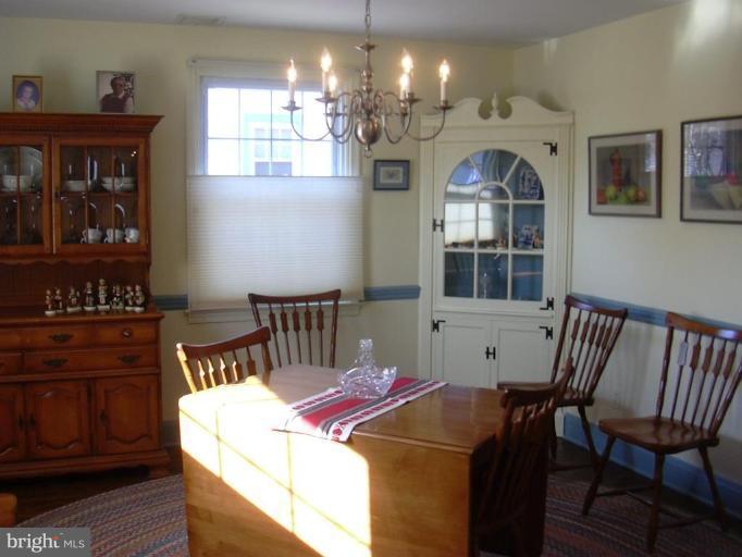 710 Murdock Road Baltimore, MD 21212 - Photo 4 of 18 Dining room with built-in corner cabinet
