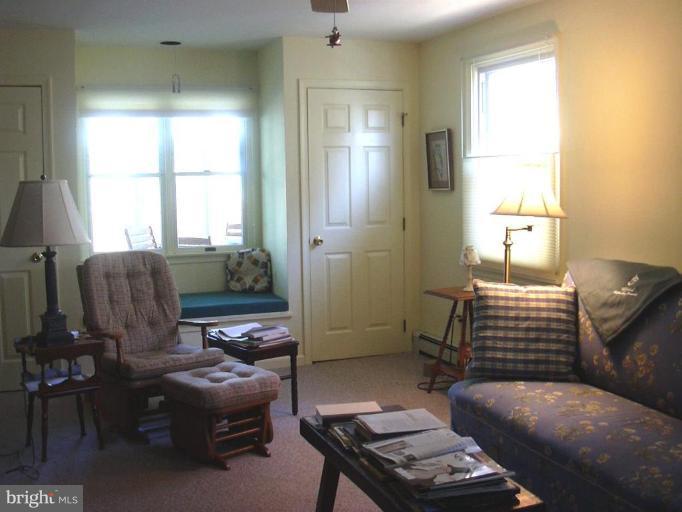 710 Murdock Road Baltimore, MD 21212 - Photo 7 of 18 Bright Big family room on first floor
