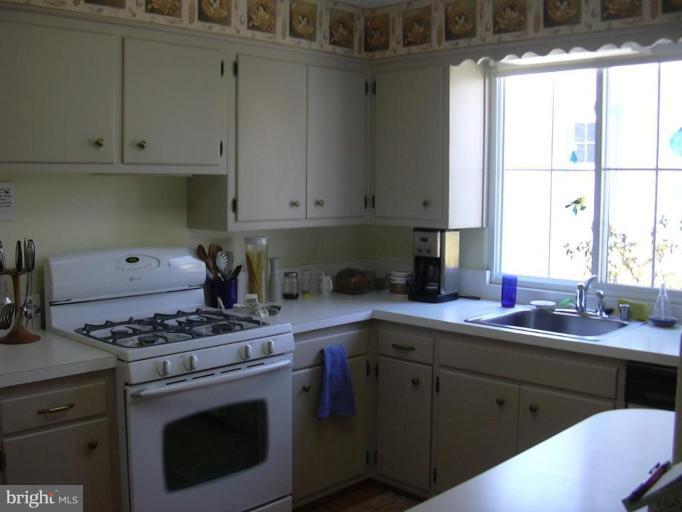 710 Murdock Road Baltimore, MD 21212 - Photo 8 of 18 Kitchen with updated appliances