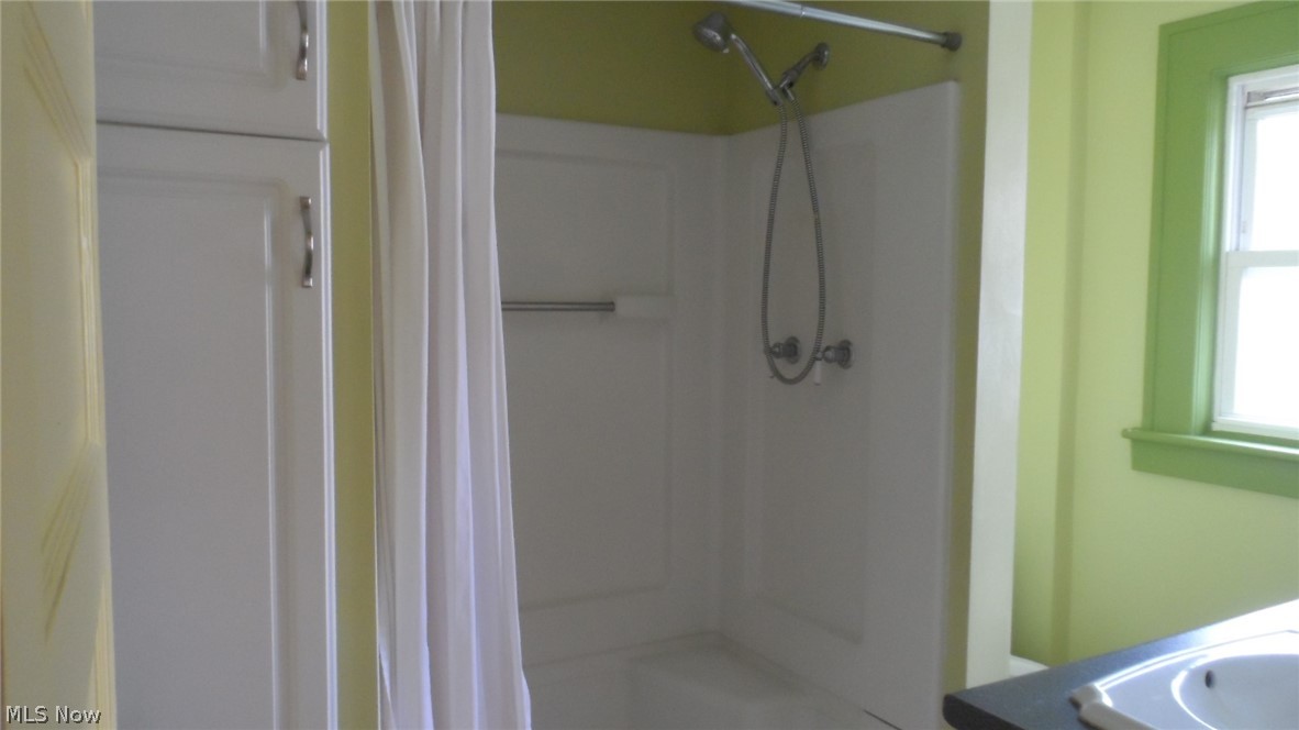 648 Inman Street Akron, OH 44306 - Photo 13 of 29 updated bath room