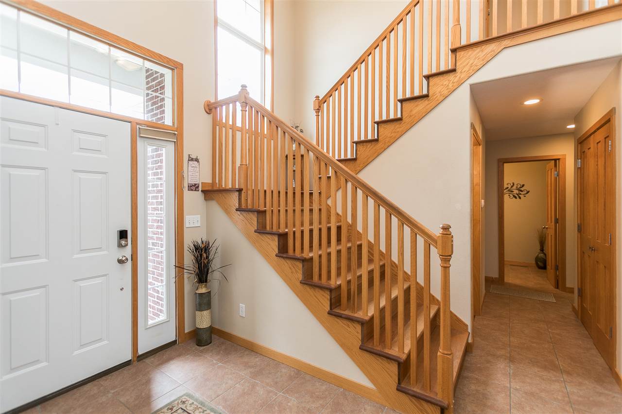 1000 Edwin Drive Marion, IA 52302 - Photo 3 of 36 Gallery Image 3