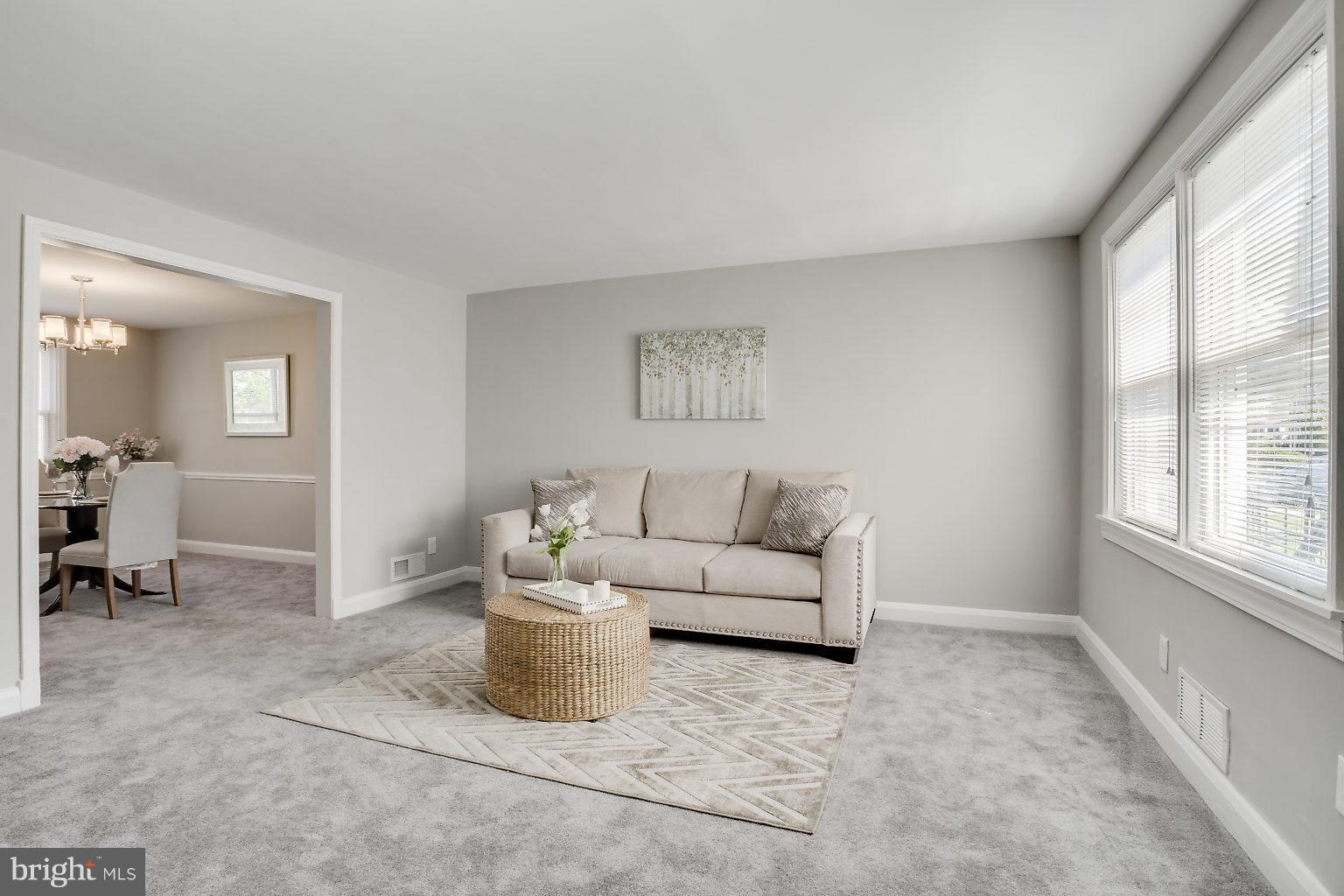 5416 Sagra Road Baltimore, MD 21239 - Photo 8 of 29 Living Room