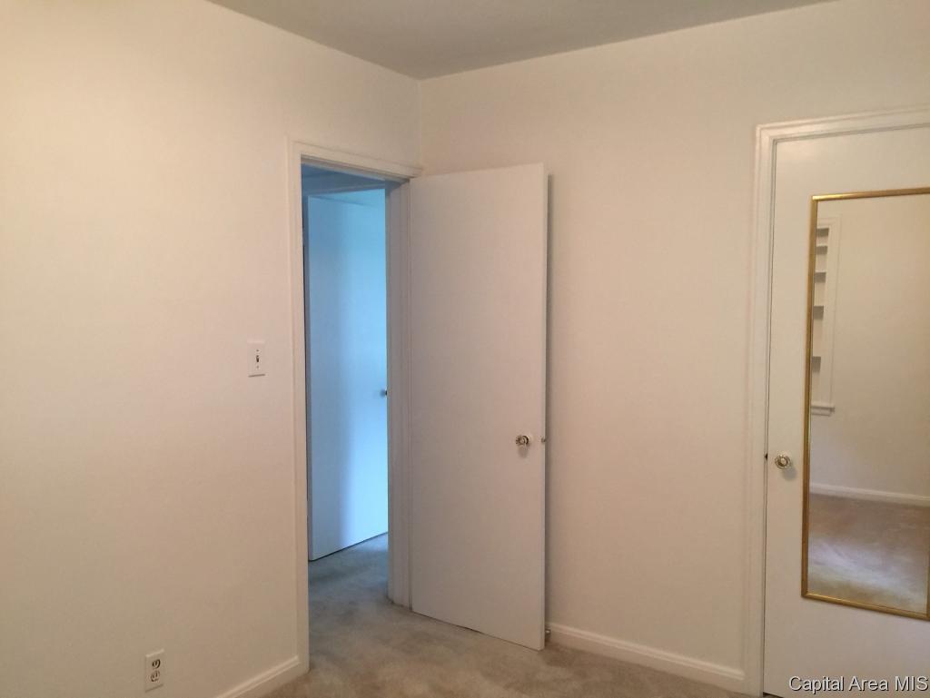 3301 Sheridan Street Springfield, IL 62703 - Photo 6 of 16