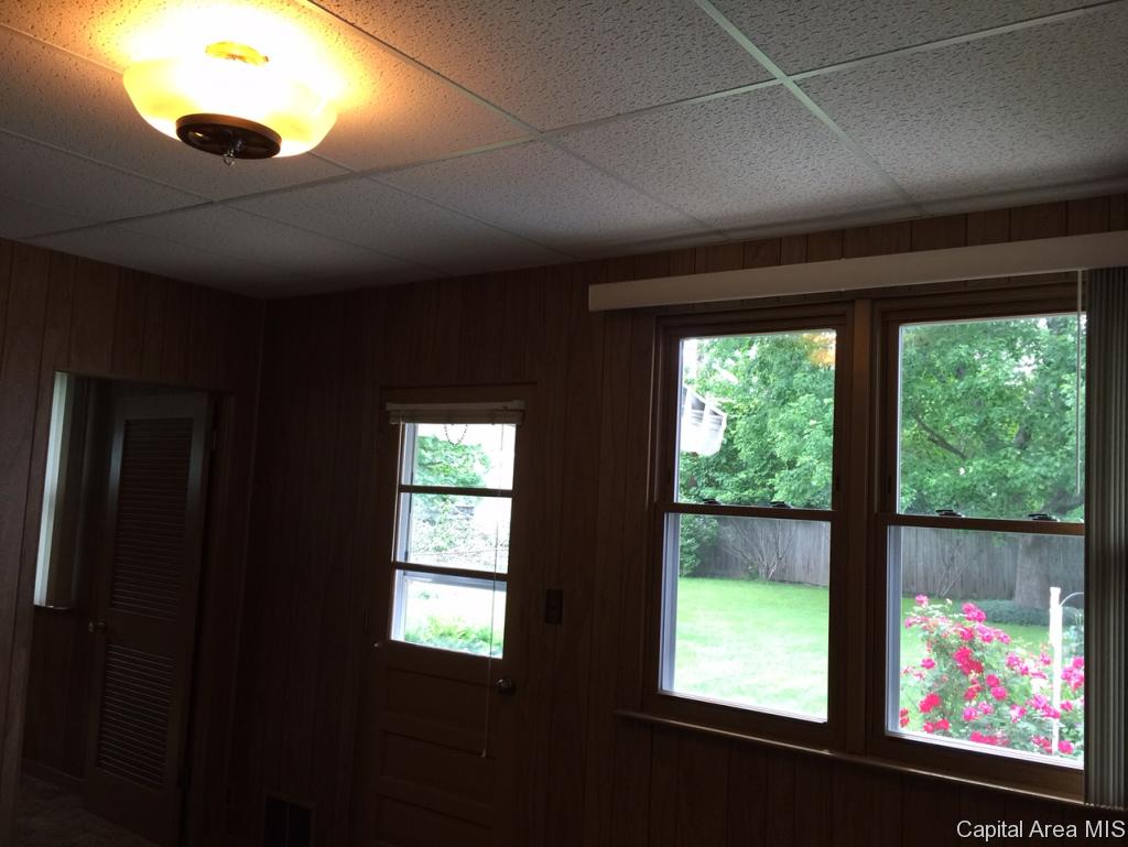 3301 Sheridan Street Springfield, IL 62703 - Photo 7 of 16