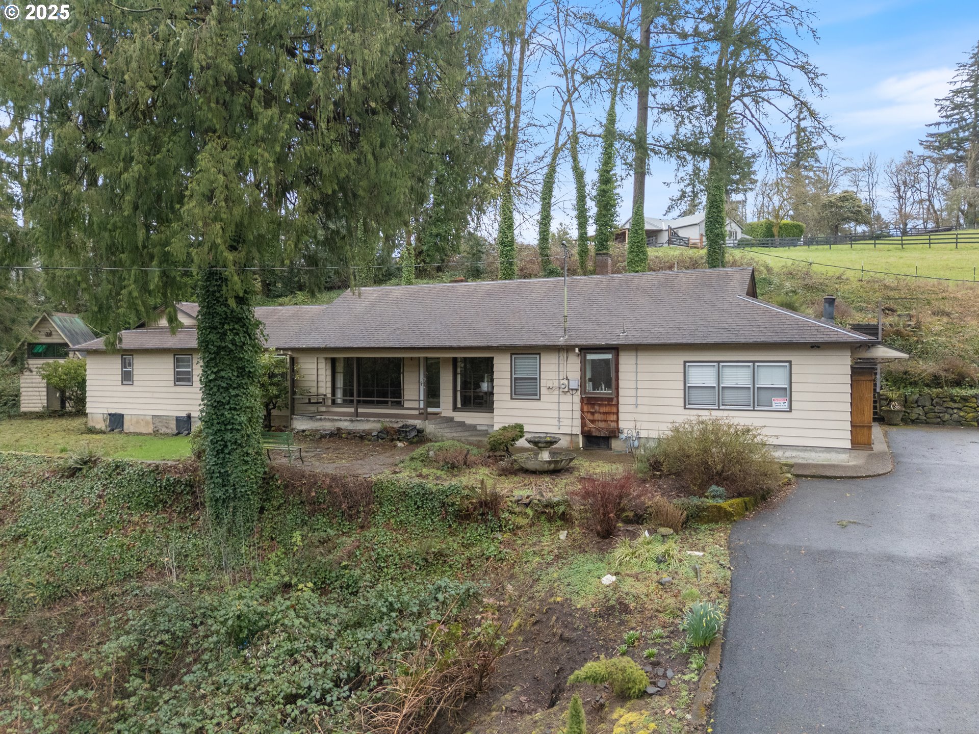 12240 Southwest Boones Ferry Road Portland, OR 97219 - Photo 1 of 37 Gallery Image 1