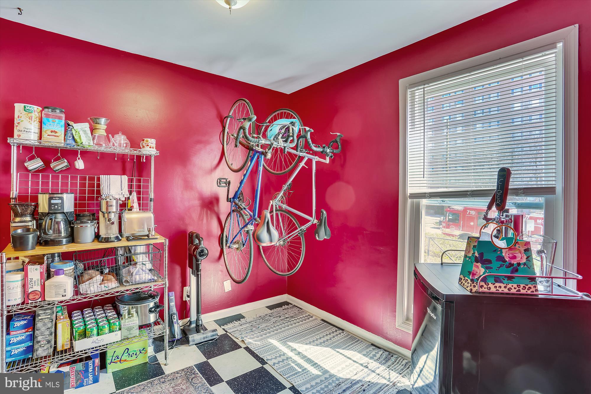 1919 Lyttonsville Road, Unit 1919 Silver Spring, MD 20910 - Photo 4 of 38 Gallery Image 4