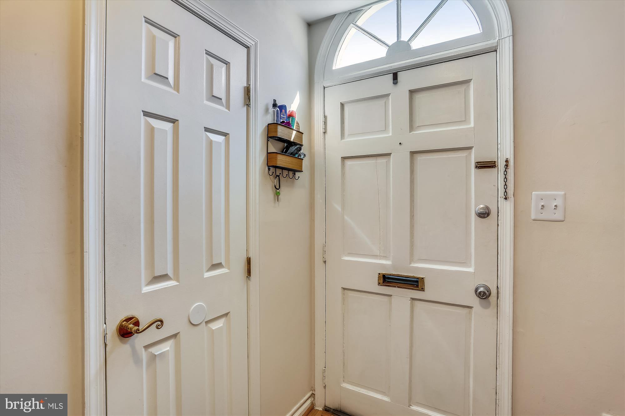 1919 Lyttonsville Road, Unit 1919 Silver Spring, MD 20910 - Photo 5 of 38 Gallery Image 5