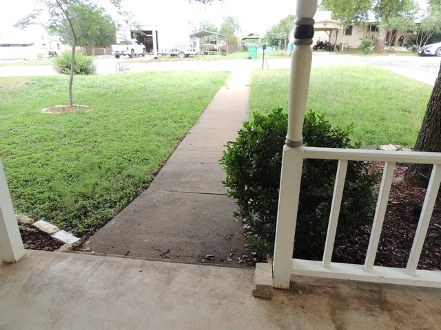 $285,000 | 705 Exall Street, Llano, TX 78643