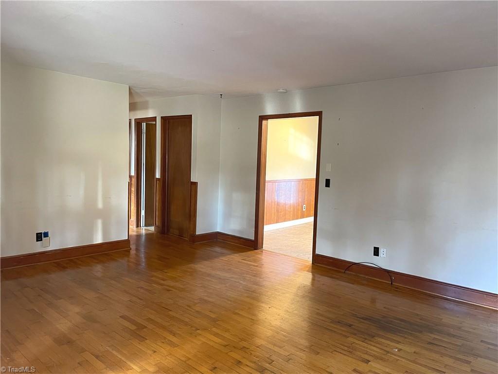 160 West Robin Road Elkin, NC 28621 - Photo 5 of 12 Gallery Image 5