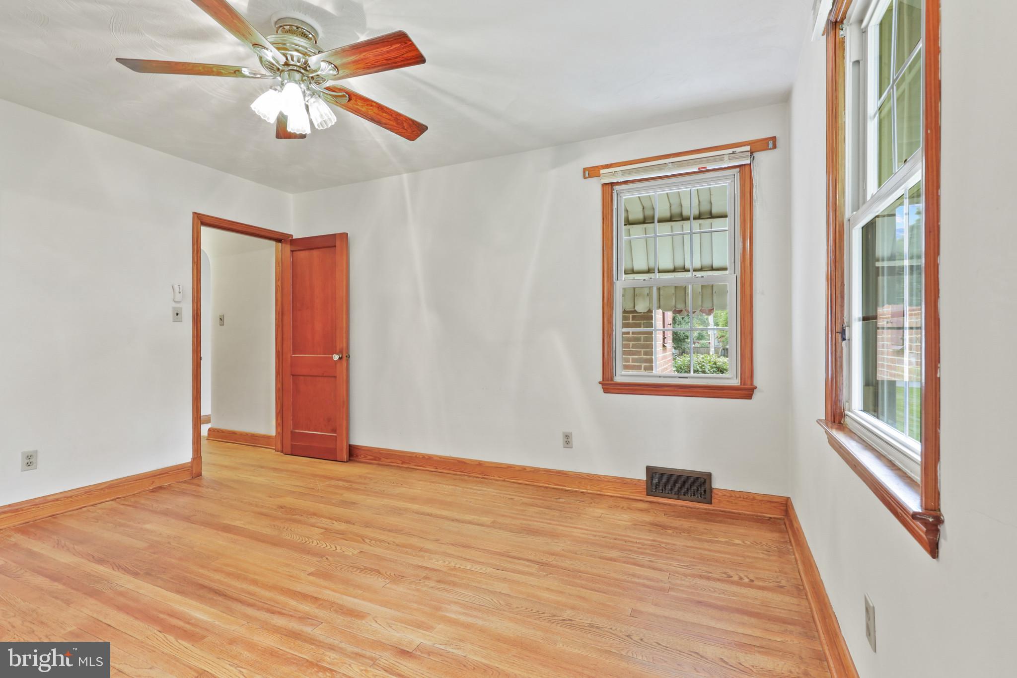 1058 Minnetonka Road Severn, MD 21144 - Photo 46 of 96 great sitting room
