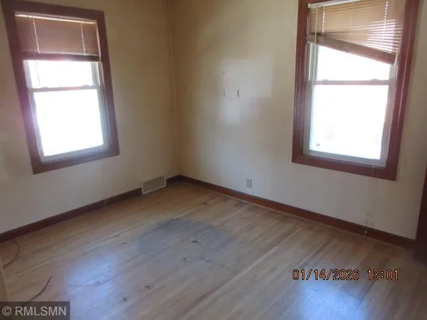 $134,900 | 618 7th Street Southwest, Willmar, MN 56201