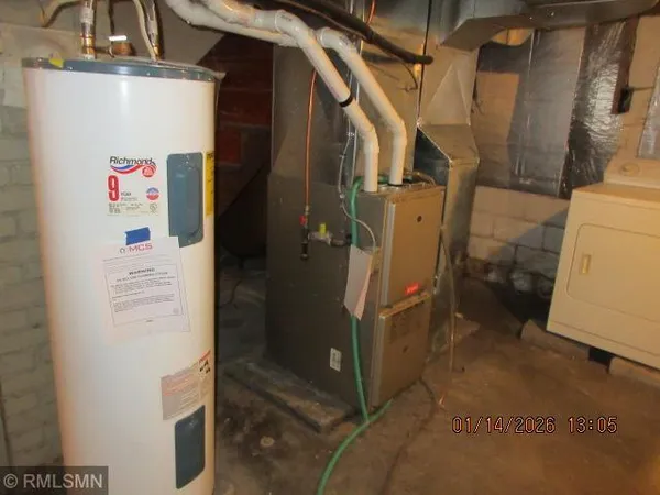 $134,900 | 618 7th Street Southwest, Willmar, MN 56201