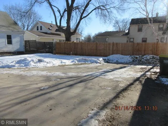 $142,000 | 618 7th Street Southwest, Willmar, MN 56201