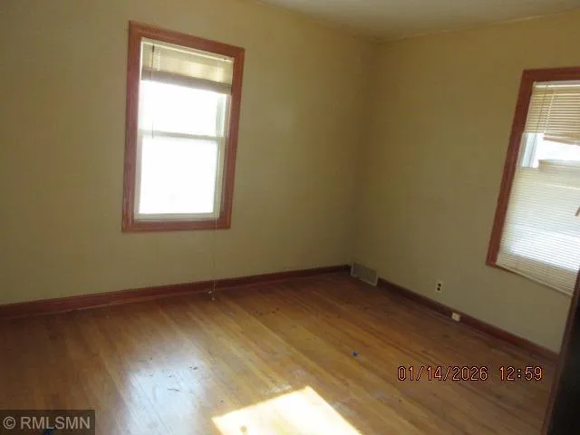 $142,000 | 618 7th Street Southwest, Willmar, MN 56201