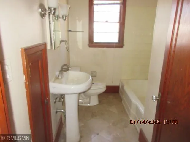 $142,000 | 618 7th Street Southwest, Willmar, MN 56201