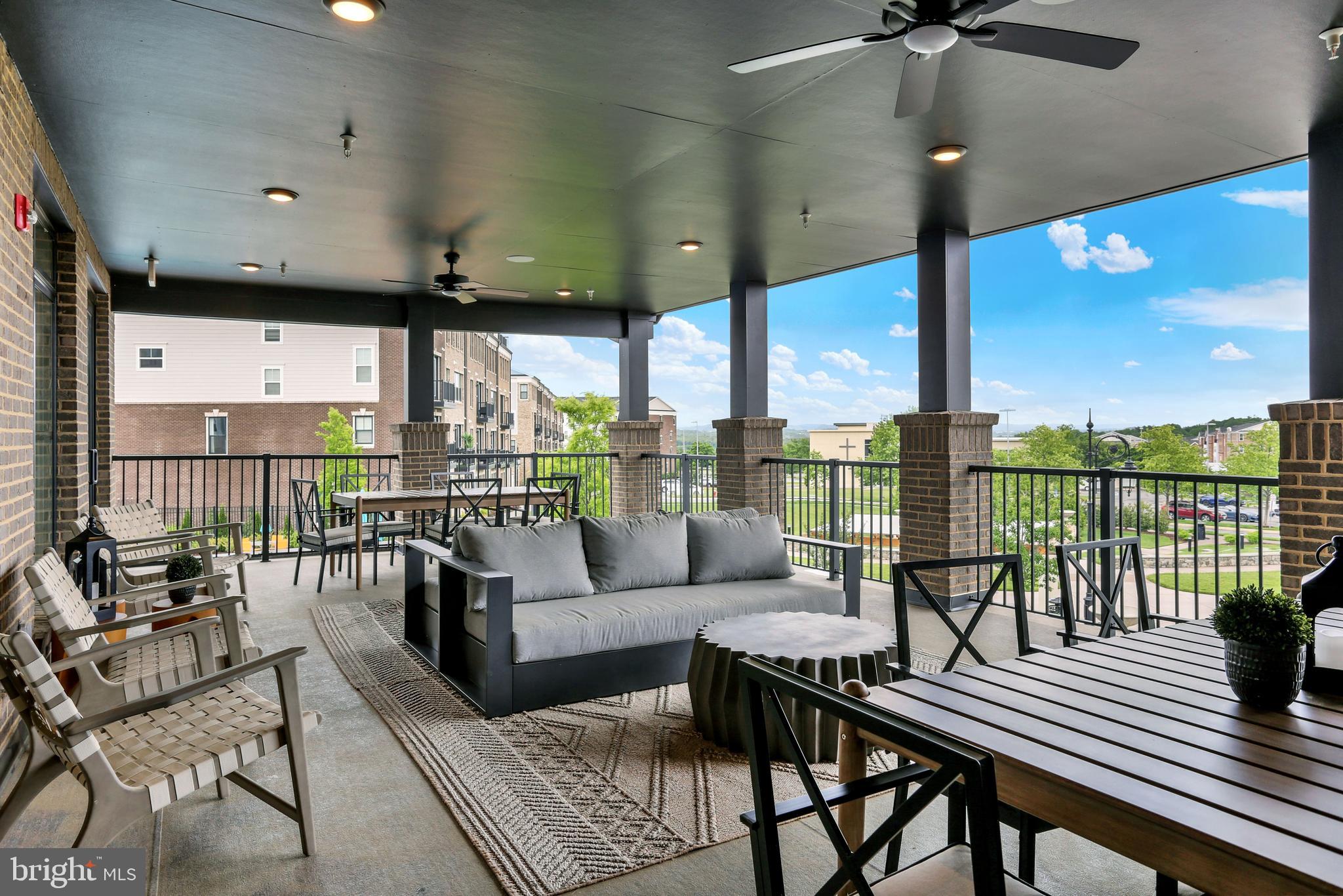 42657 Darala Drive Ashburn, VA 20147 - Photo 38 of 41 Goose Creek Clubhouse Outdoor Deck