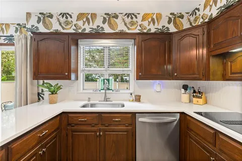 $625,000 | 11221 Granada Lane, Leawood, KS 66211