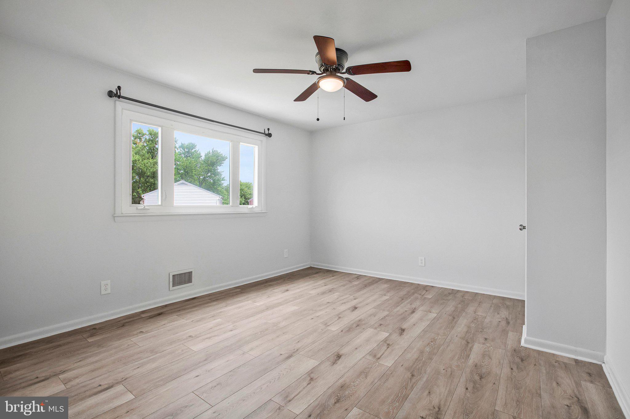 7144 Bexhill Road Baltimore, MD 21244 - Photo 19 of 31