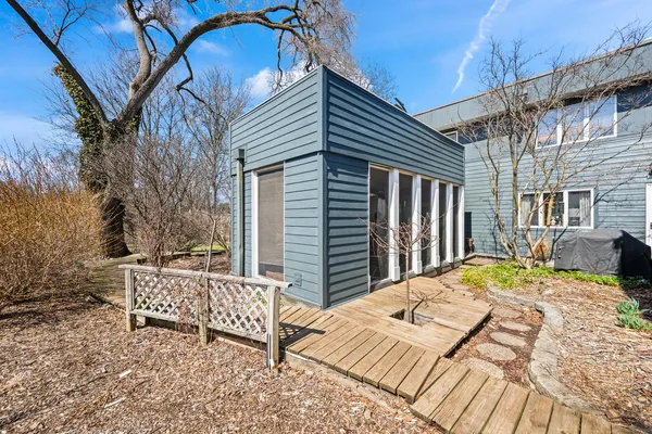 $650,000 | 108 North Wheeling Road, Prospect Heights, IL 60070