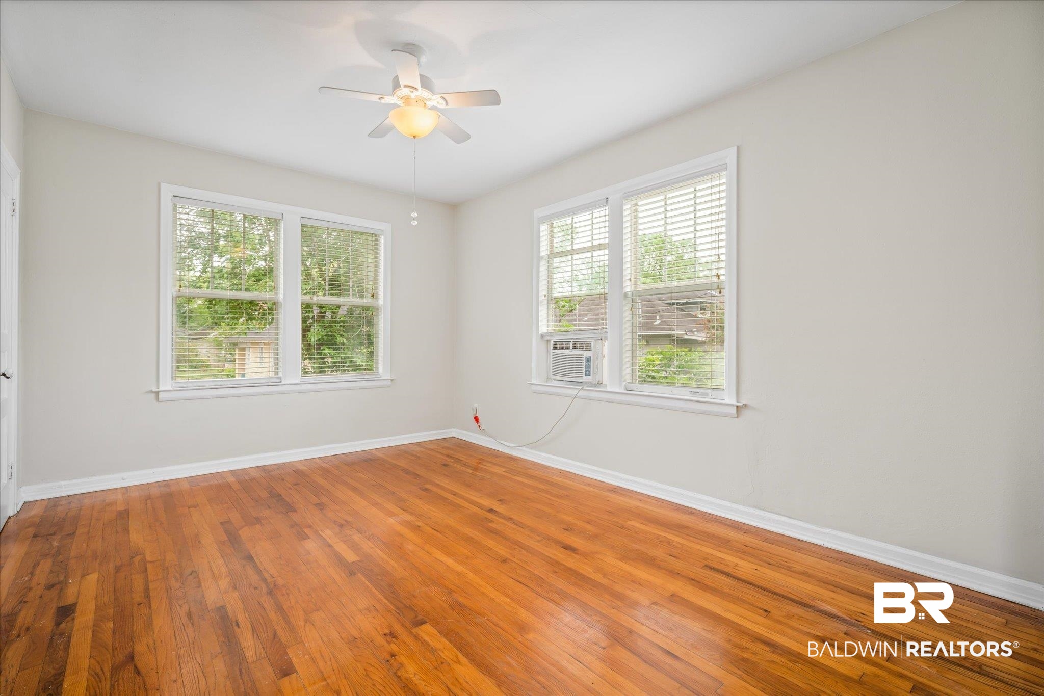 156 South Monterey Street Mobile, AL 36604 - Photo 30 of 33