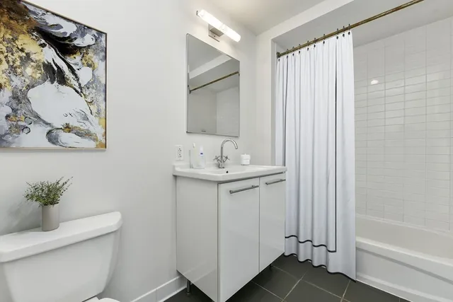 $3,800 | 2 Earhart Street, Unit 714, Cambridge, MA 02141