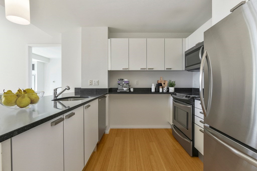 2 Earhart Street, Unit 714 Cambridge, MA 02141 - Photo 8 of 41