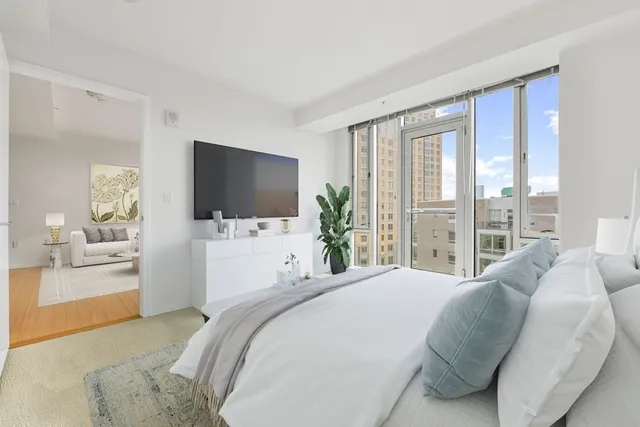 $3,800 | 2 Earhart Street, Unit 714, Cambridge, MA 02141