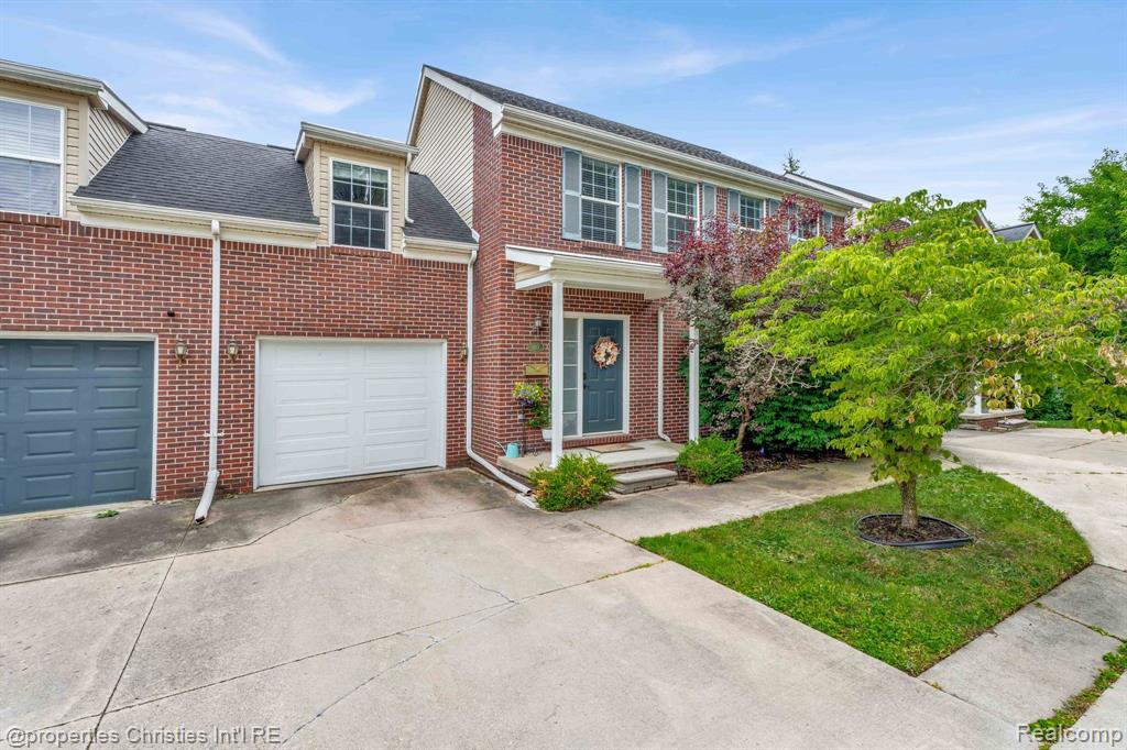 3813 Rochester Road Royal Oak, MI 48073 - Photo 1 of 37 Gallery Image 1