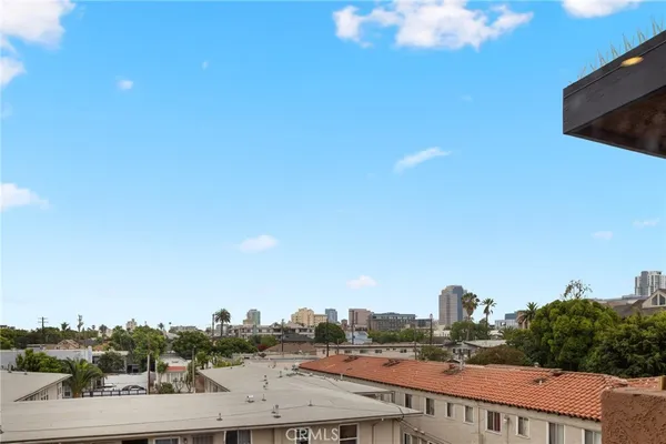a view of outdoor space with garden view