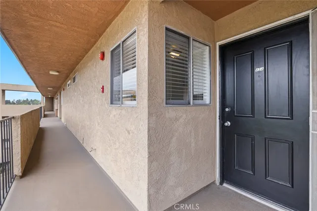 a view of a house with entryway and stairs