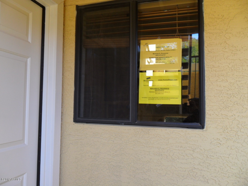 9990 North Scottsdale Road, Unit 2018 Paradise Valley, AZ 85253 - Photo 3 of 27 Front Window