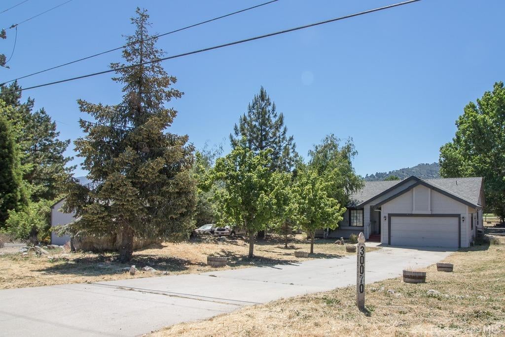 30070 North Lower Valley Road Tehachapi, CA 93561 - Photo 11 of 51 Gallery Image 11
