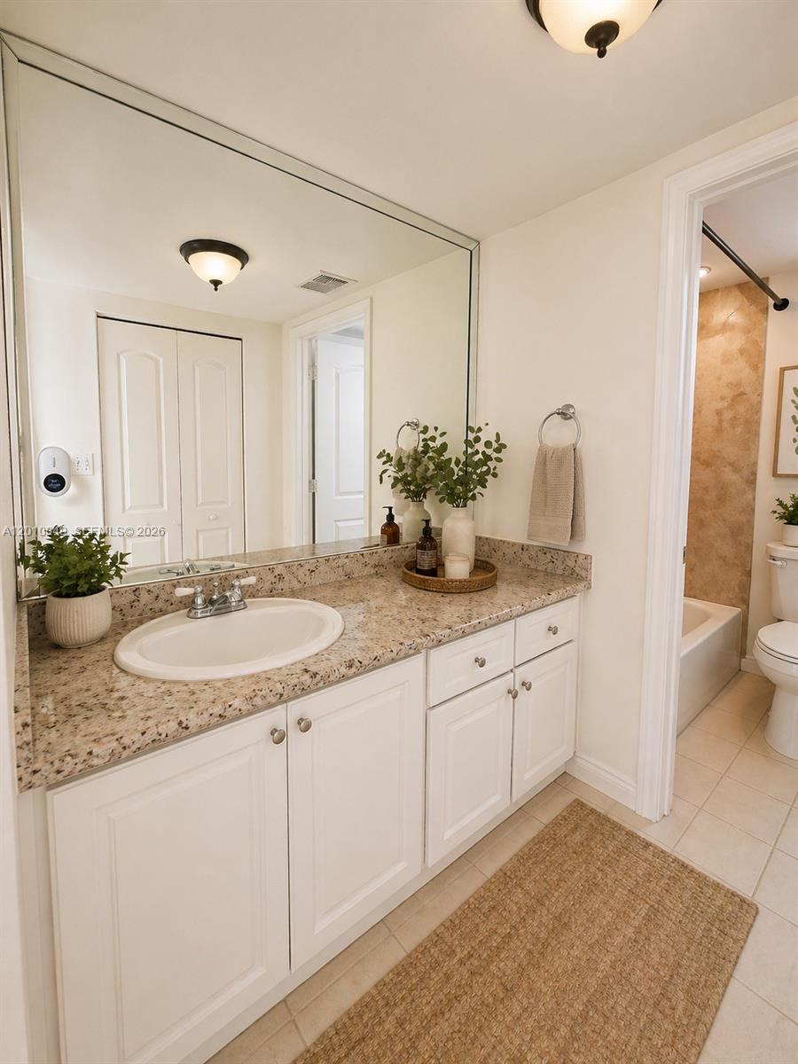 11051 West Okeechobee Road, Unit 101 Hialeah, FL 33018 - Photo 21 of 33