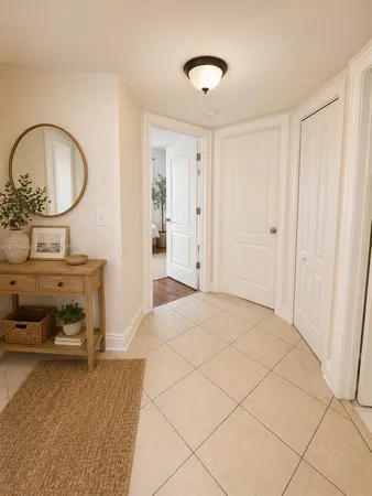 $3,000 | 11051 West Okeechobee Road, Unit 101, Hialeah, FL 33018