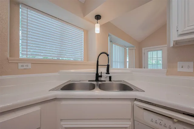 $1,785 | 15827 Beechnut Street, Houston, TX 77083