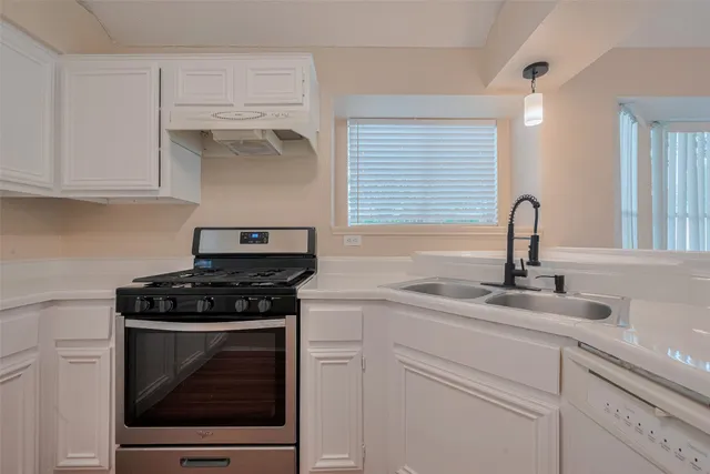 $1,785 | 15827 Beechnut Street, Houston, TX 77083