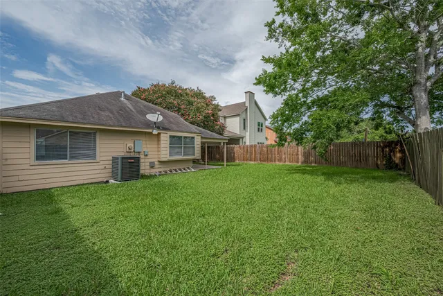 $1,785 | 15827 Beechnut Street, Houston, TX 77083