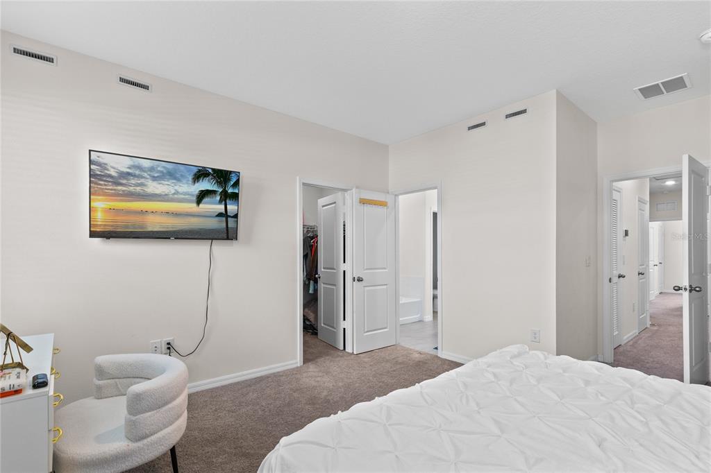 4562 Small Creek Road Kissimmee, FL 34744 - Photo 13 of 26