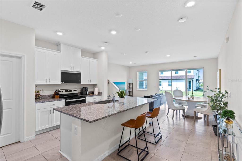 4562 Small Creek Road Kissimmee, FL 34744 - Photo 3 of 26