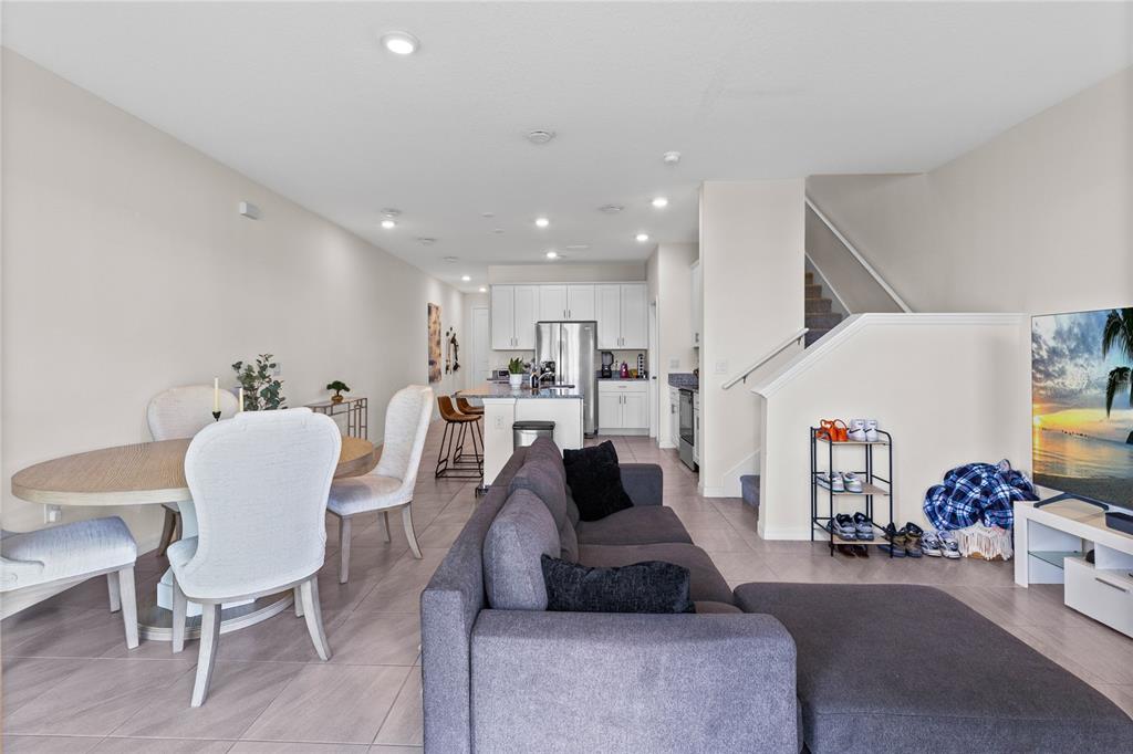 4562 Small Creek Road Kissimmee, FL 34744 - Photo 9 of 26