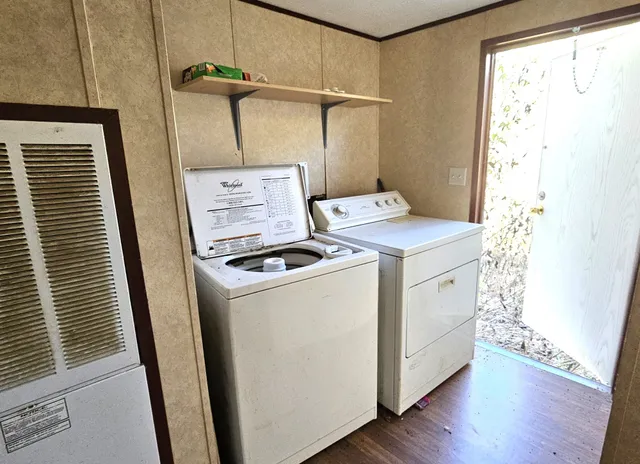 $79,900 | 106 West Union Street, Eagle Lake, TX 77434