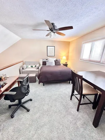 $359,900 | 1520 North Oakhill Drive, Unit L5, South Bend, IN 46637