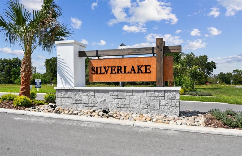 1452 Hamilton Way Lake Alfred, FL 33850 - Photo 24 of 24 a sign on the side of a building