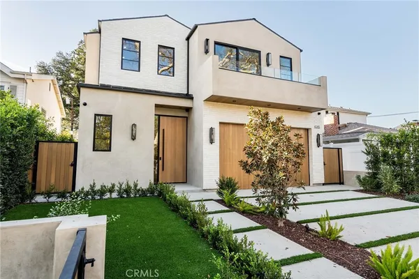 $3,895,000 | 4245 Bellaire Avenue, Studio City, CA 91604