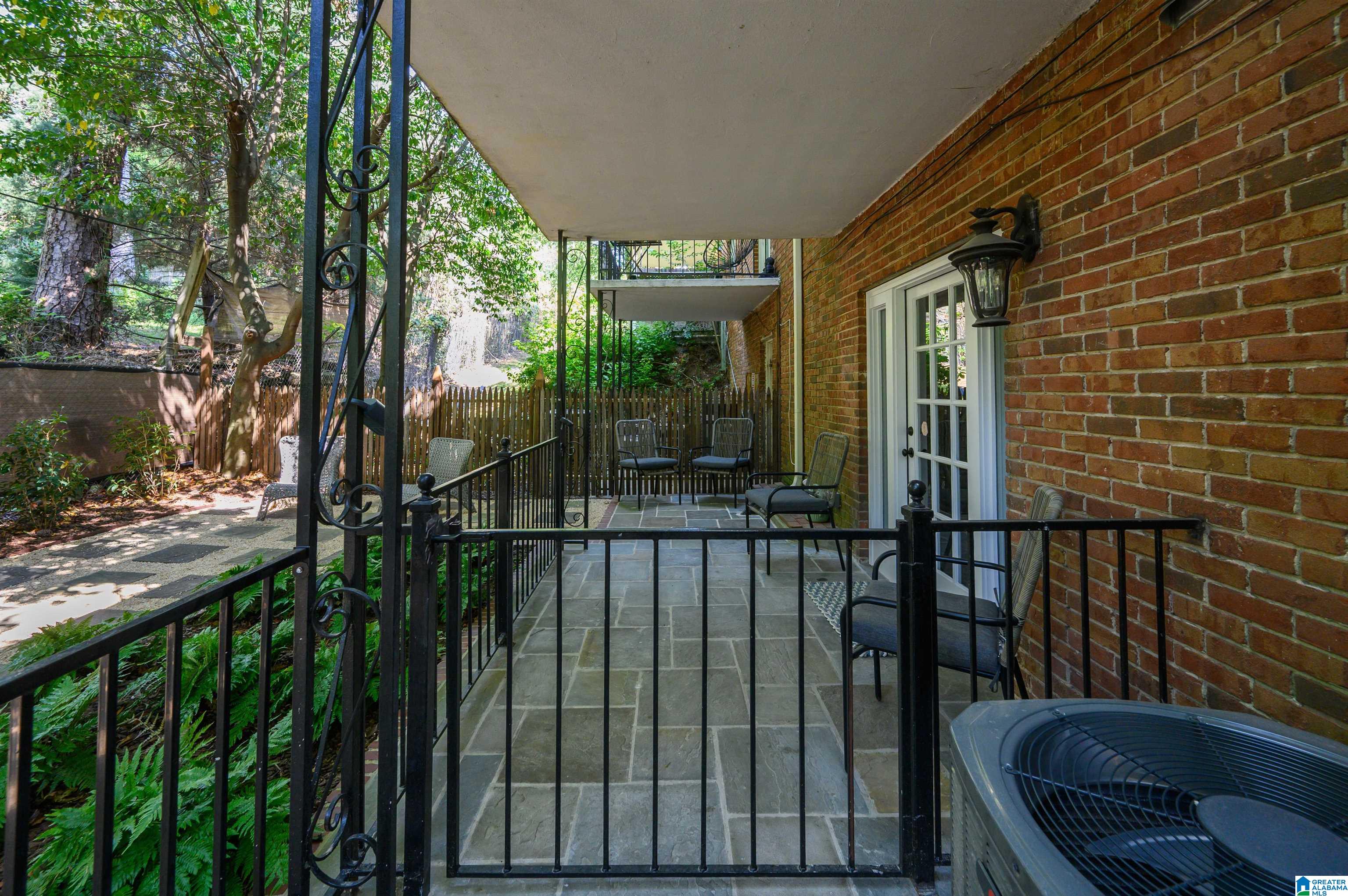 3401 Sandner Court, Unit R Birmingham, AL 35209 - Photo 31 of 48