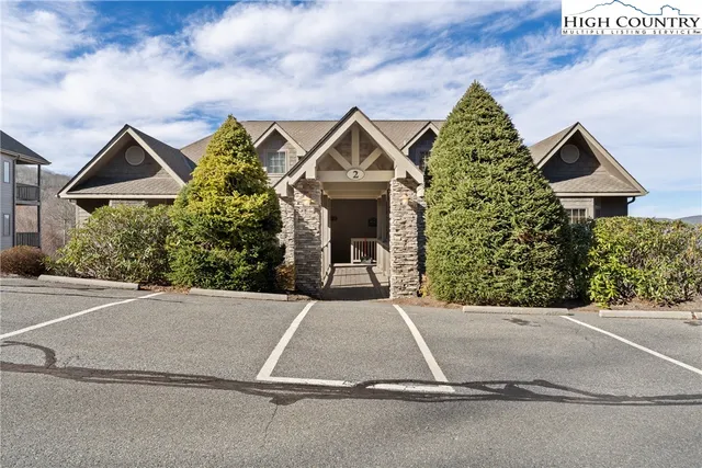 $549,000 | 375 Pleasant View, Unit 2D, Sugar Mountain, NC 28604