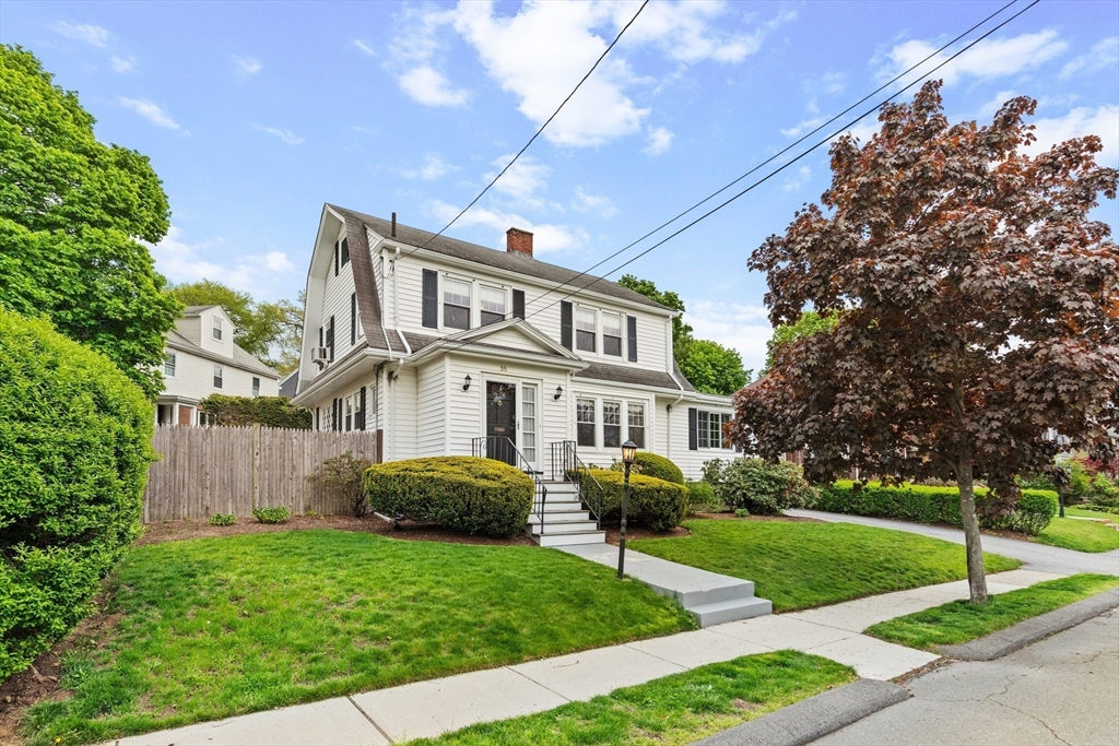 35 Badger Road Medford, MA 02155 - Photo 3 of 30